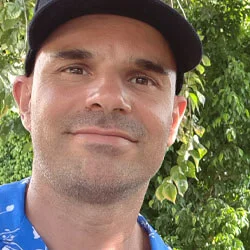 Autor – Manuel Ramos Diaz
