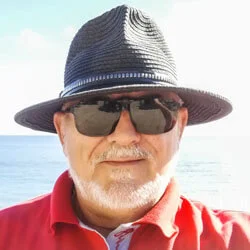 Autor – Esteban Pérez López