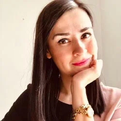 Autora – Sandra Ramirez