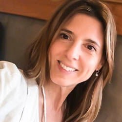 Autora – Magui Artal