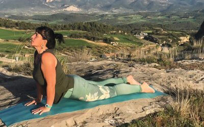 ¿QUÉ PUEDE HACER EL YOGA POR TU ESPALDA?
